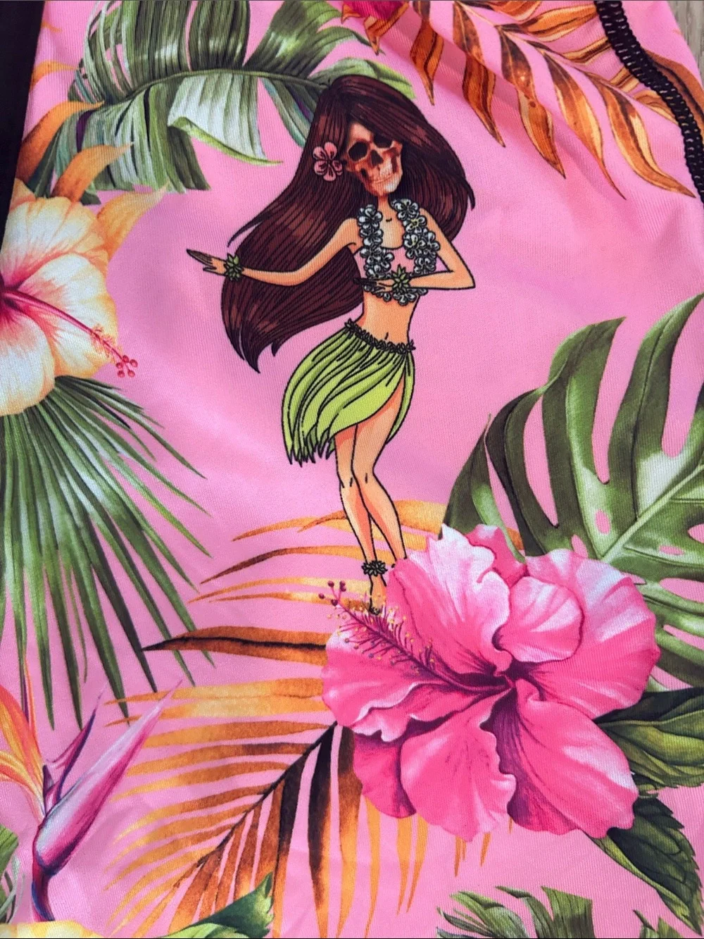 PSD Men's tropical Print Briefs - Pink. Size Large, NWOT open